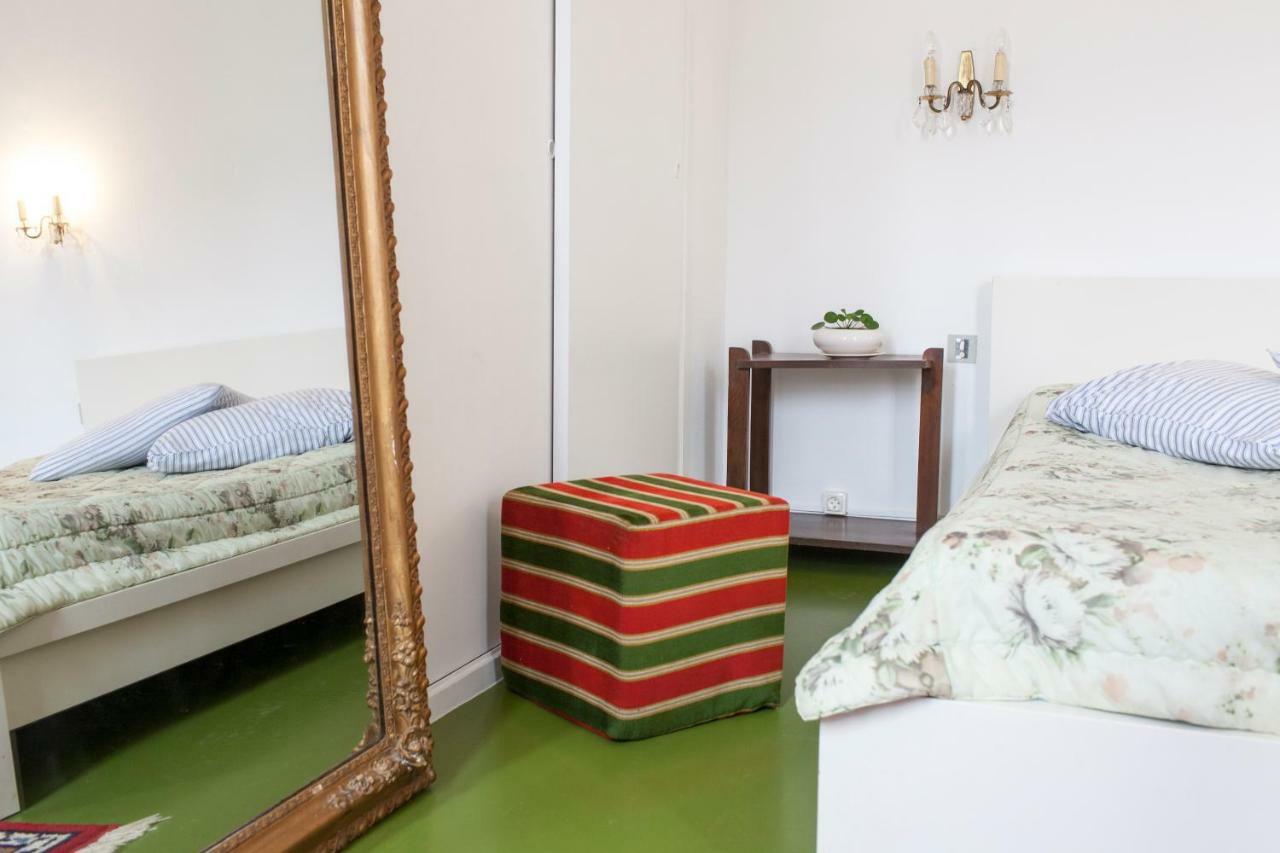 46Fm : Montauban Guest House Bagian luar foto